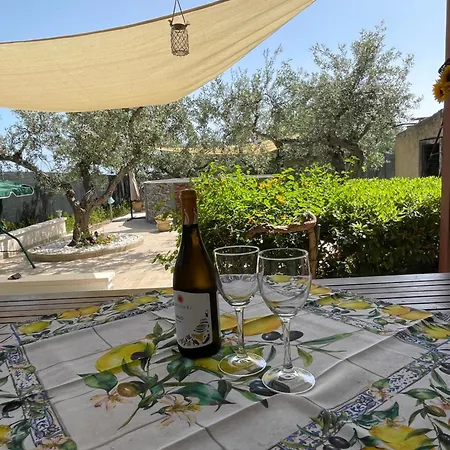La Casetta Degli Ulivi Con Piscina * Menfi